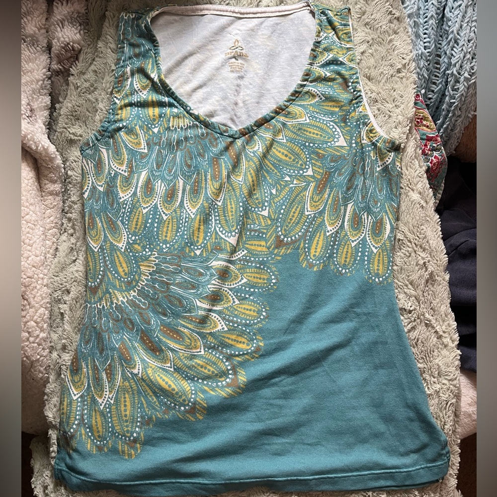 Prana Teal and Yellow Feather Pattern Tank Top